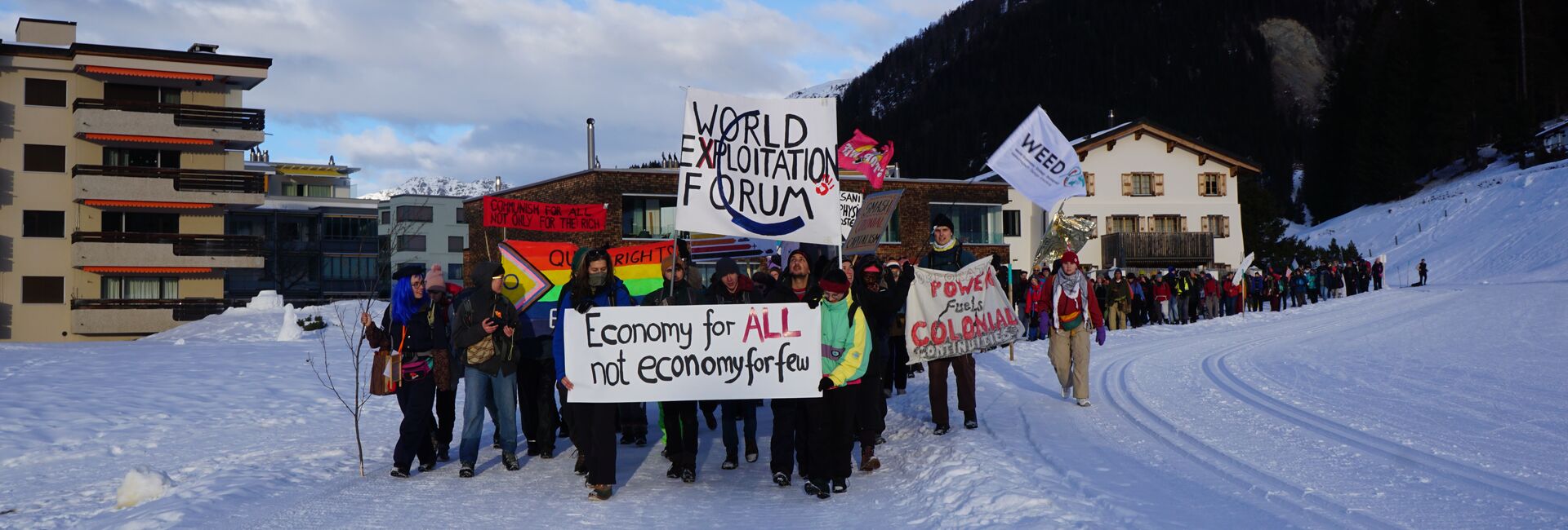 Demozug nach Davos gegen das Weltwirtschfaftsforum 2025