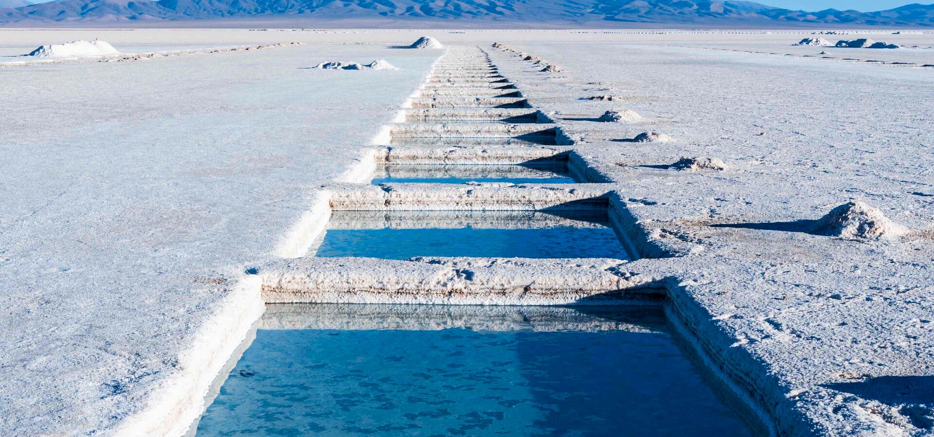 Informations- und Diskussionsveranstaltung: Lithium-Abbau verursacht Menschenrechtsverletzungen in Argentinien In der Salzwüste Salinas Grandes in Argentinien und vielen weiteren Orten führt Lithiumgewinnung zu Menschenrechtsverletzungen